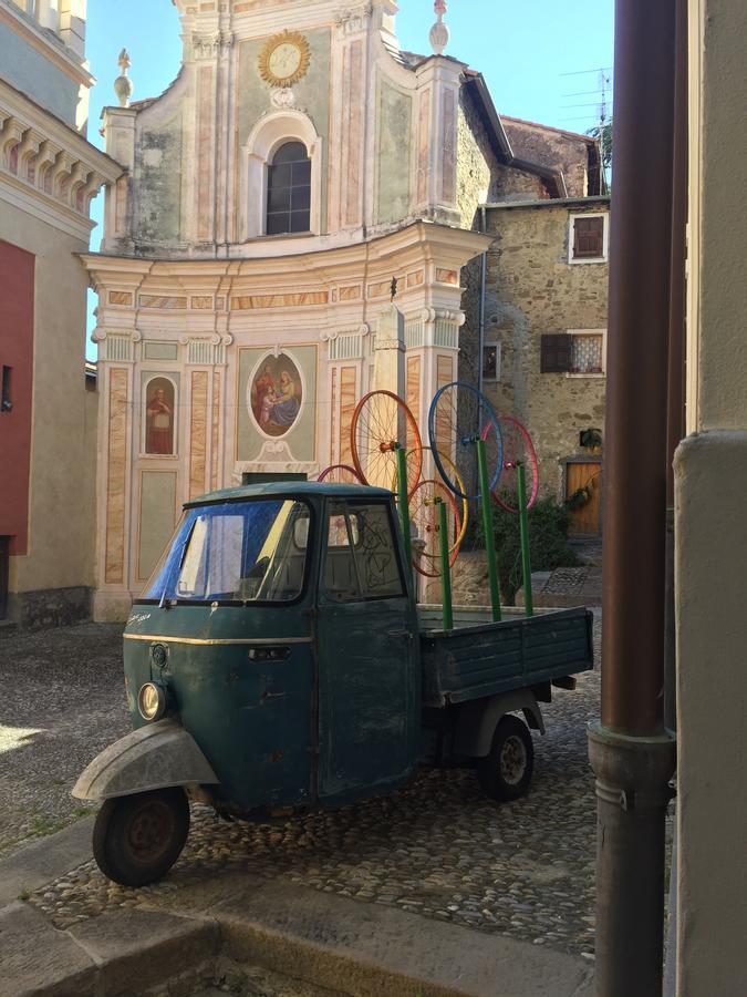 A Ca Du Barba Ge Acomodação com café da manhã Vallebona Exterior foto